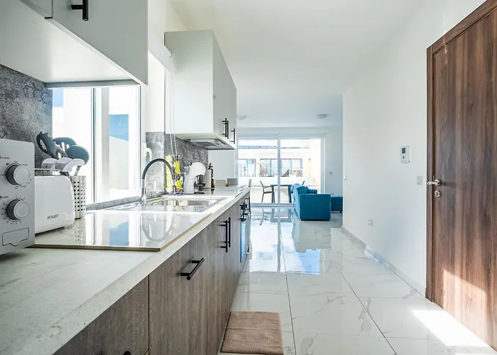 Modern 3 Bedroom In Swieqi Close To Paceville Lejlighed Is-Swieqi