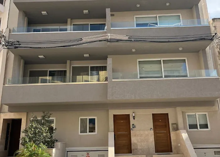 Lejlighed Modern 3 Bedroom In Swieqi Close To Paceville Is-Swieqi
