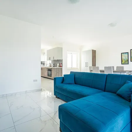 Modern 3 Bedroom Apartment In Swieqi Close To Paceville Is-Swieqi