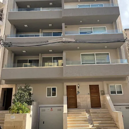 شقة Modern 3 Bedroom In Swieqi Close To Paceville Is-Swieqi