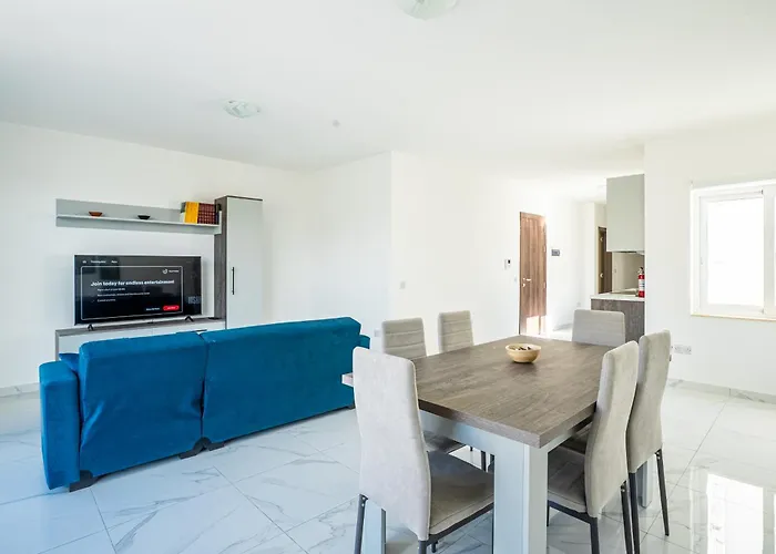 Modern 3 Bedroom Apartment In Swieqi Close To Paceville *