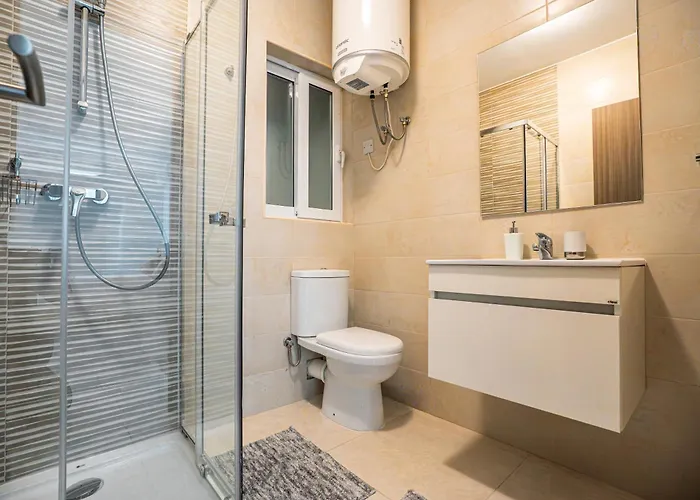 Modern 3 Bedroom Apartment In Swieqi Close To Paceville
